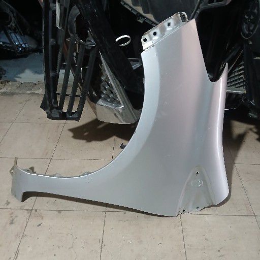 Toyota yaris fender - Private Seller Toyota yaris fender - Private Seller