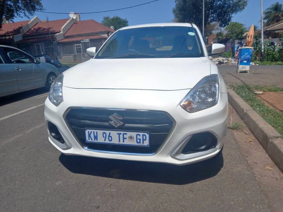 2022 Sezuki Dzire 1.2 Petrol, Manual, White Color, Mileage 2022 Sezuki Dzire 1.2 Petrol, Manual, White Color, Mileage