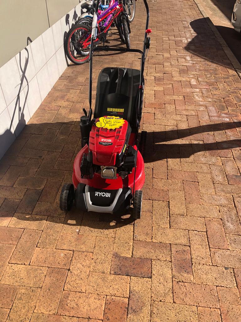 Ryobi 173cc Petrol Mower | Junk Mail