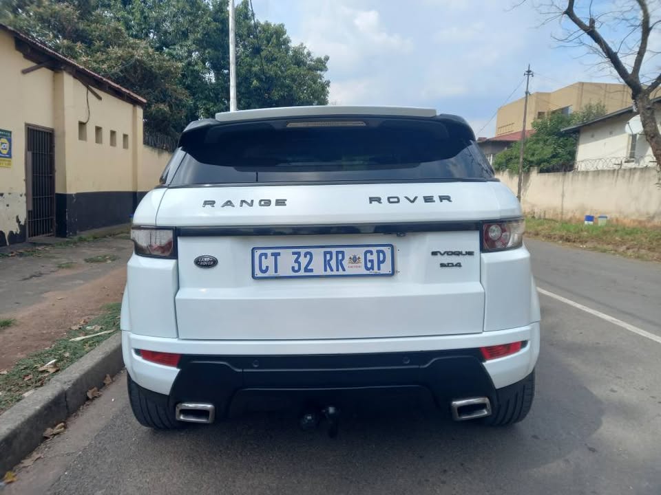 2012 Range Rover Evoque SD4 Automatic, White, 125000kms Reverse Camera, Sensor, Leather seat
