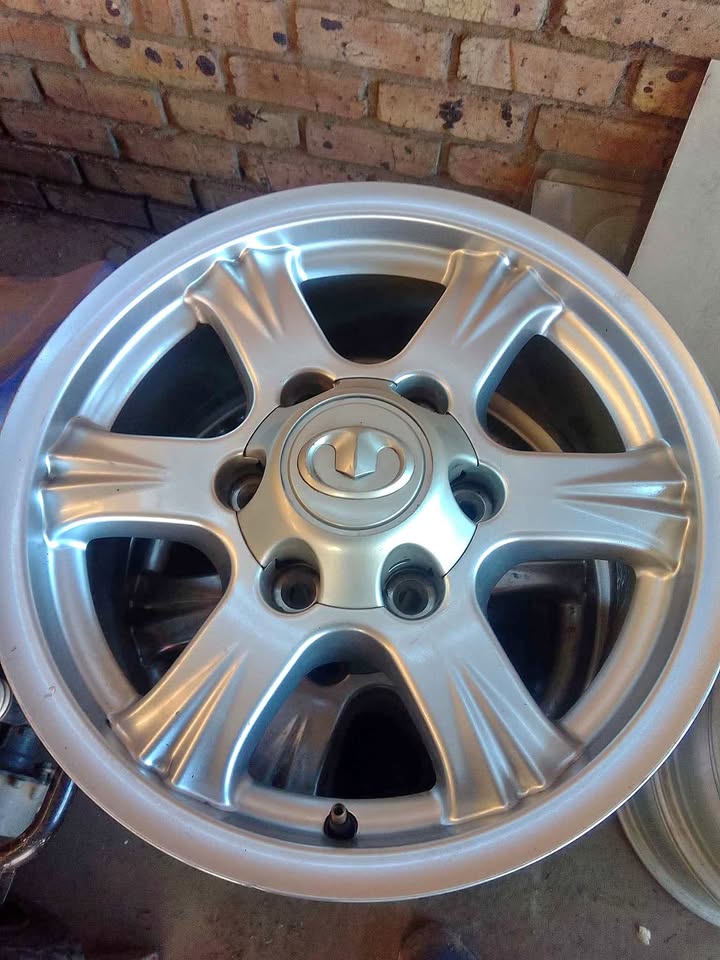 Gwm 16" mags - Private Seller