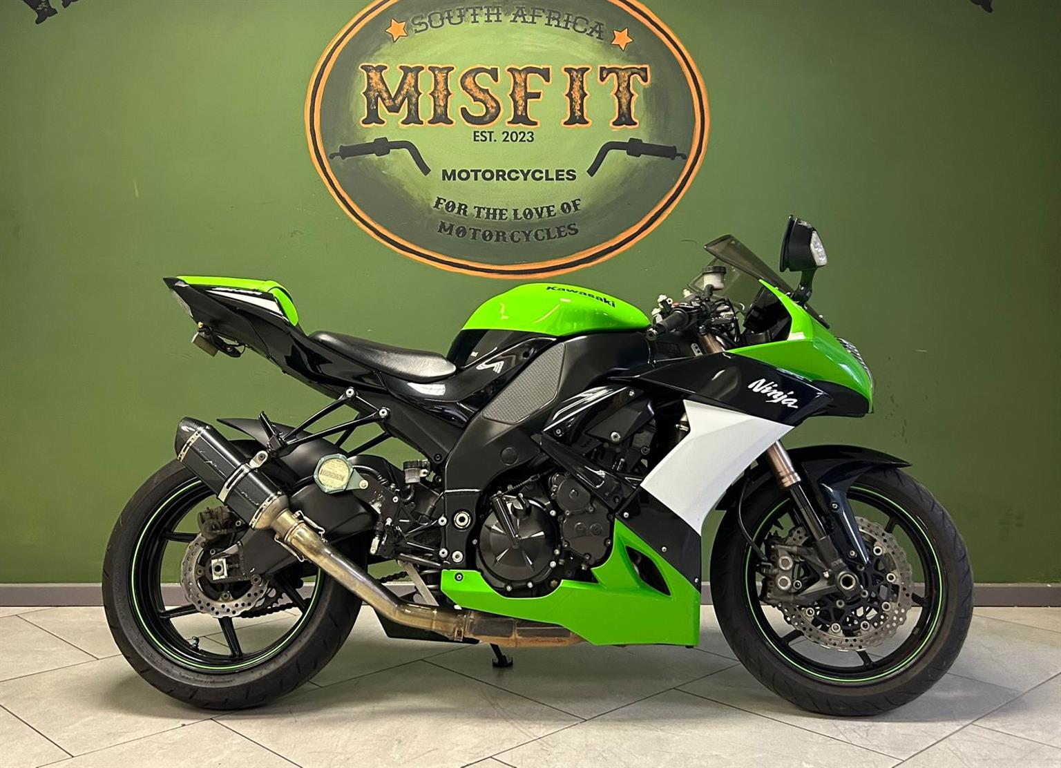 Used 2013 Kawasaki ZX10 - Private Seller Used 2013 Kawasaki ZX10 - Private Seller