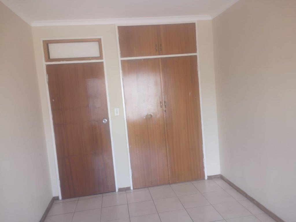 Room to rent in Orange Grove Junk Mail