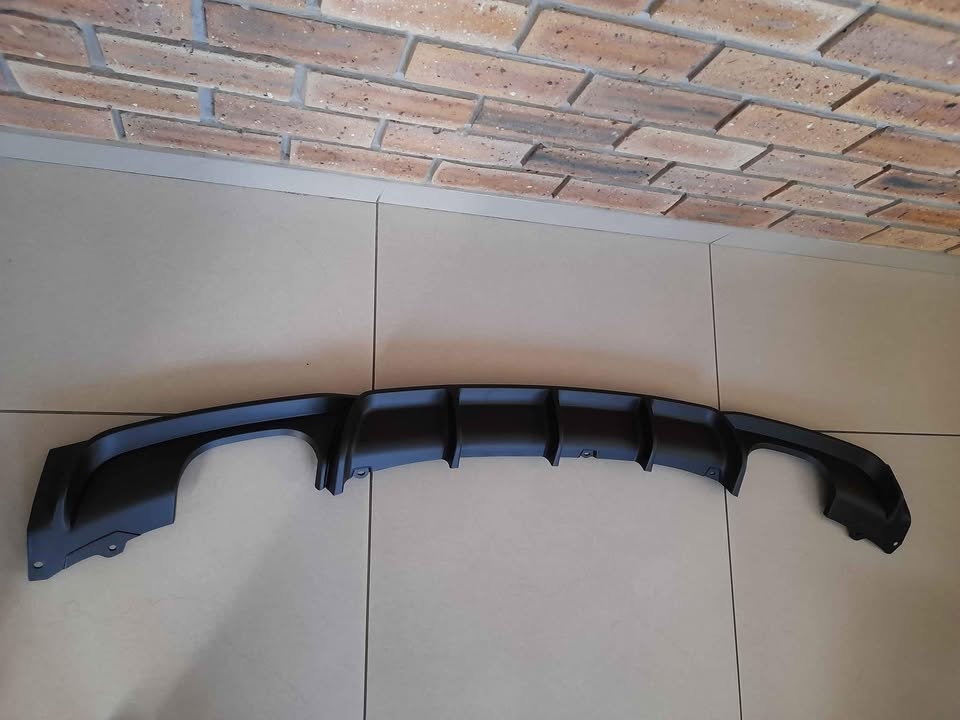 BMW F30 M STYLE BRAND NEW DUAL EXIT PLASTIC REAR BUMPER DIFFUSER FOR SALE