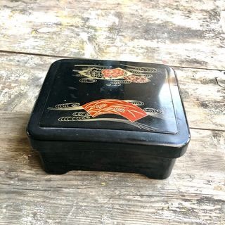 Indulge in Tradition – Japanese Eel Sushi Lunch Box