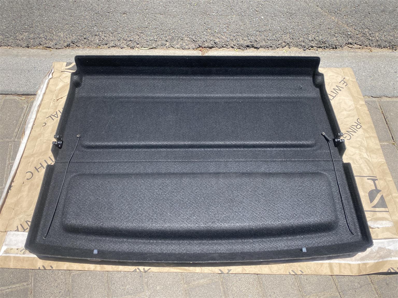2024 RENAULT DUSTER PARCEL SHELF FOR SALE. IN PRISTINE CONDITION - Private Seller 2024 RENAULT DUSTER PARCEL SHELF FOR SALE. IN PRISTINE CONDITION - Private Seller