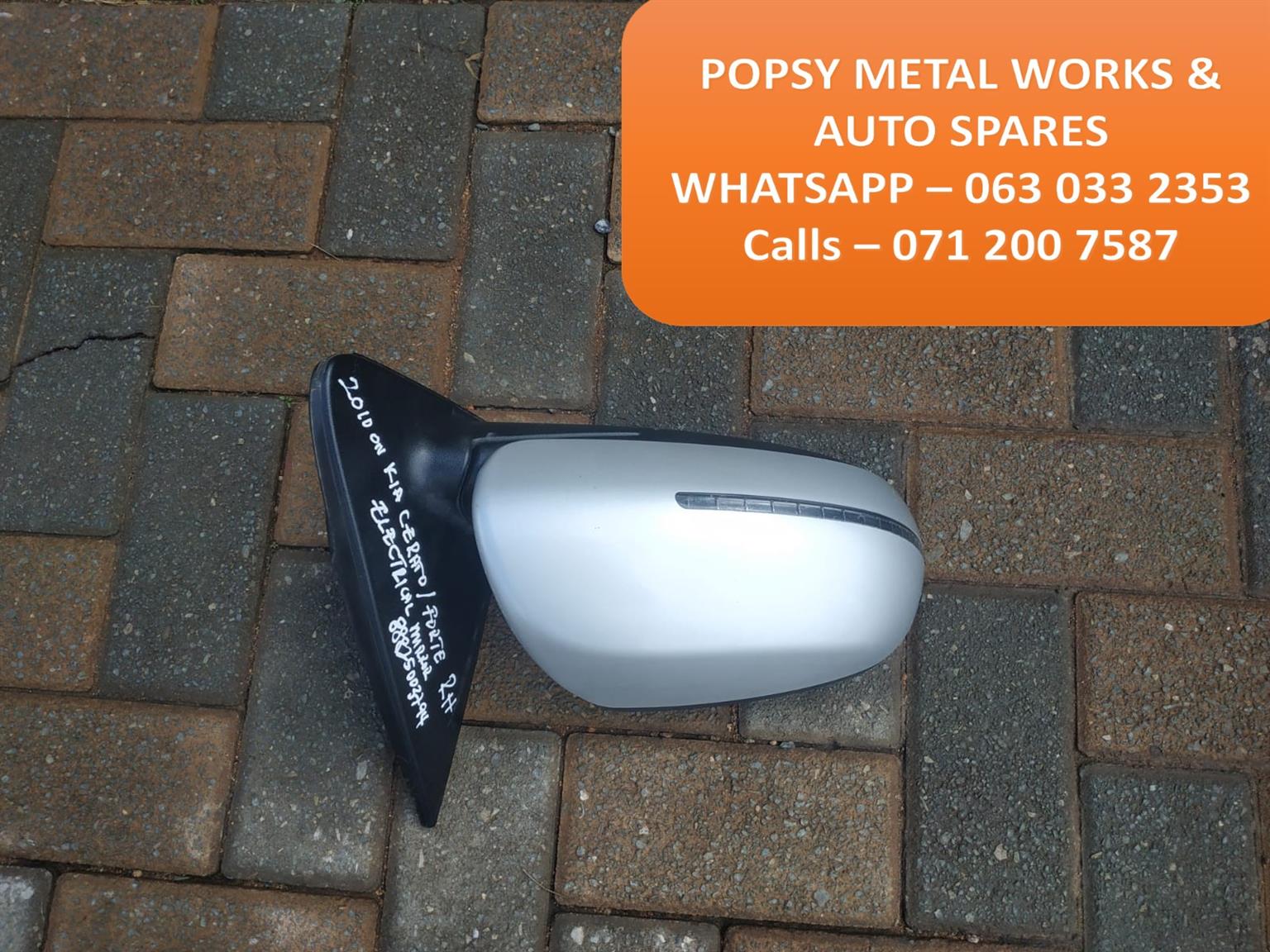 2010 ONWARDS KIA CERATO / FORTE RIGHT SIDE DOOR MIRROR - Private Seller