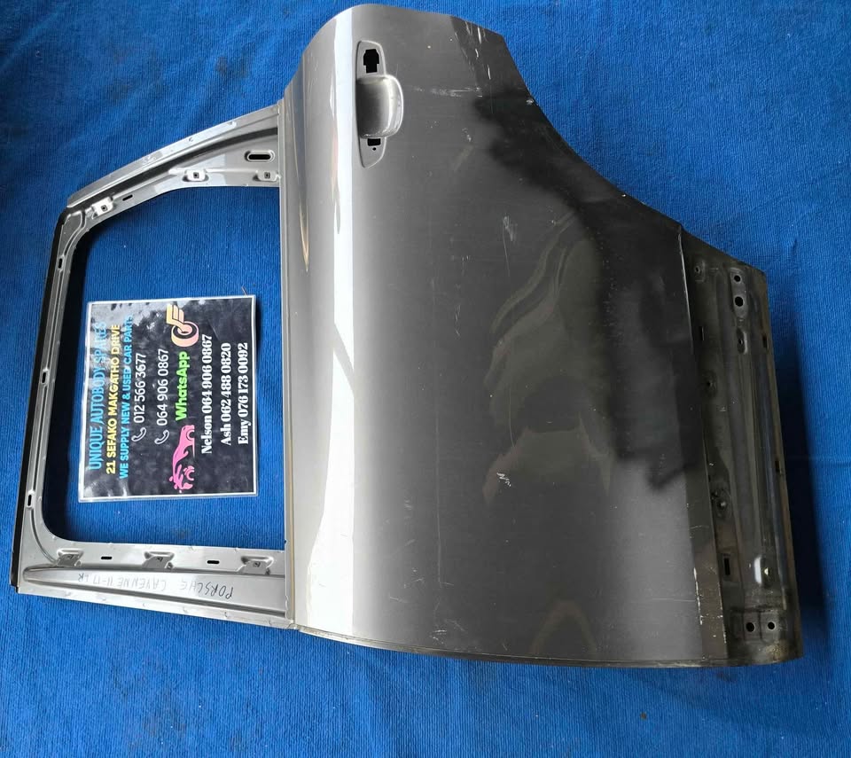 Porsche Cayenne Left Rear Door