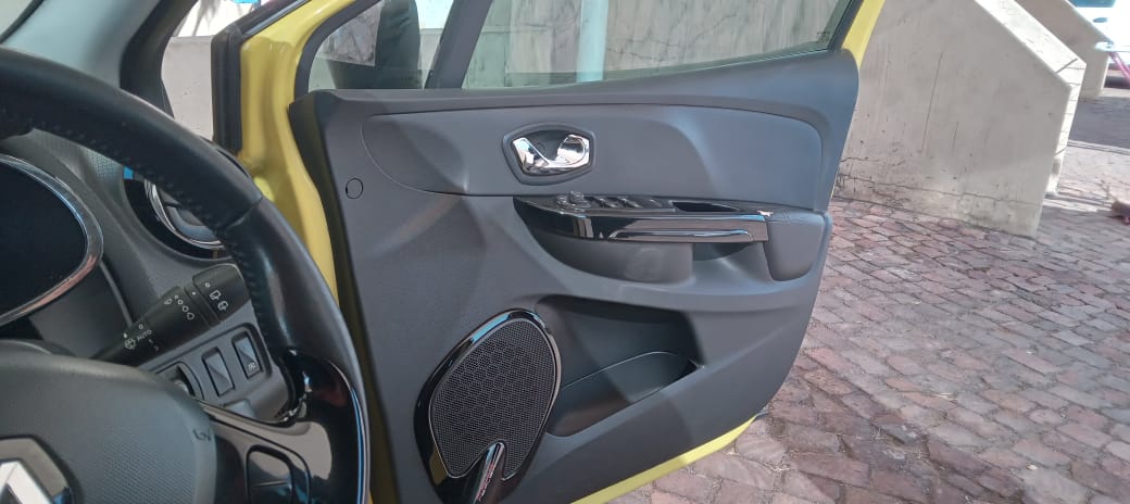 Good day I have a Renault Clio 2013 dynamic for sale Cruise control touch screen