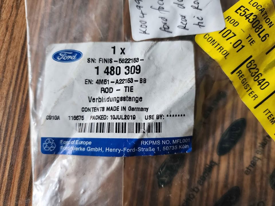 FORD FOCUS DOOR LOCK CABLE - REAR OEM 2008-2011 - Private Seller FORD FOCUS DOOR LOCK CABLE - REAR OEM 2008-2011 - Private Seller