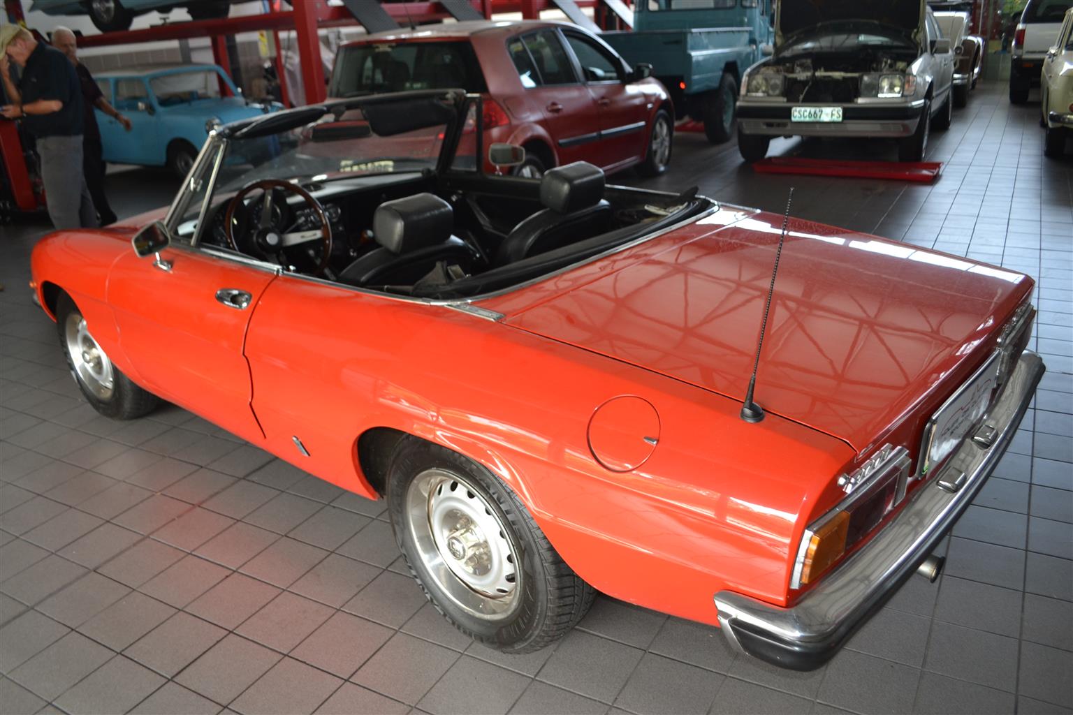 1980 Alfa Romeo Spider 2000 Veloce Junk Mail