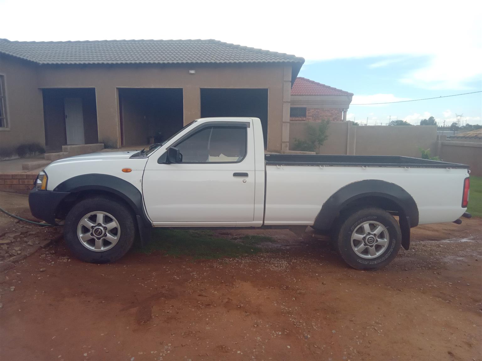 Used 2006 Nissan Hardbody 2.4 16V - Private Seller Used 2006 Nissan Hardbody 2.4 16V - Private Seller