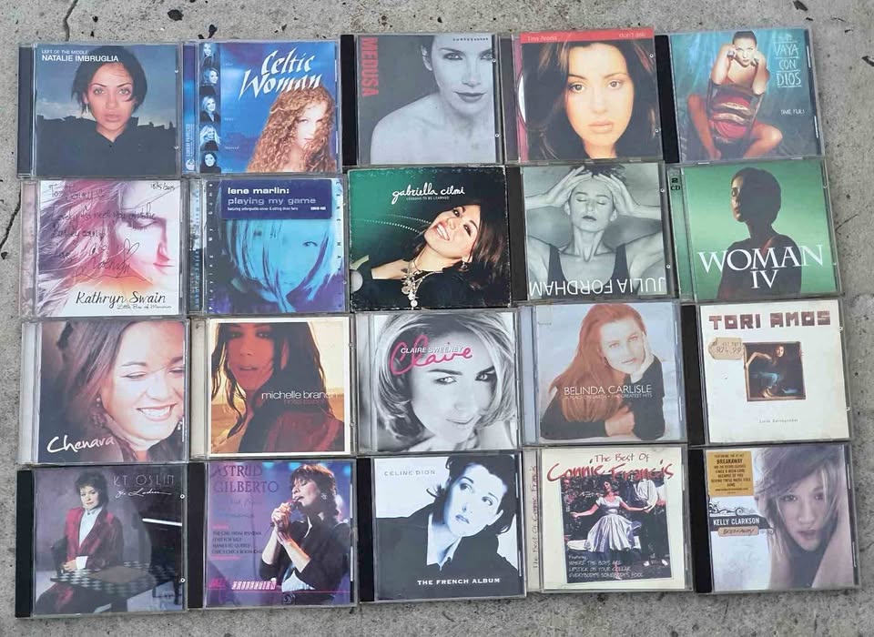 Woman in Music pack of 20 cds Woman in Music pack of 20 cds