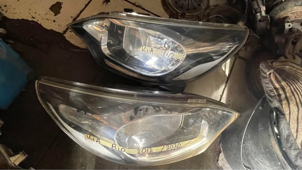 Kia Rio headlights - Private Seller Kia Rio headlights - Private Seller