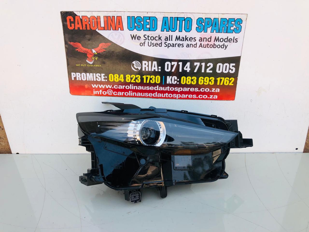 Mazda CX-30 right LED xenon headlight (2023) - Private Seller Mazda CX-30 right LED xenon headlight (2023) - Private Seller
