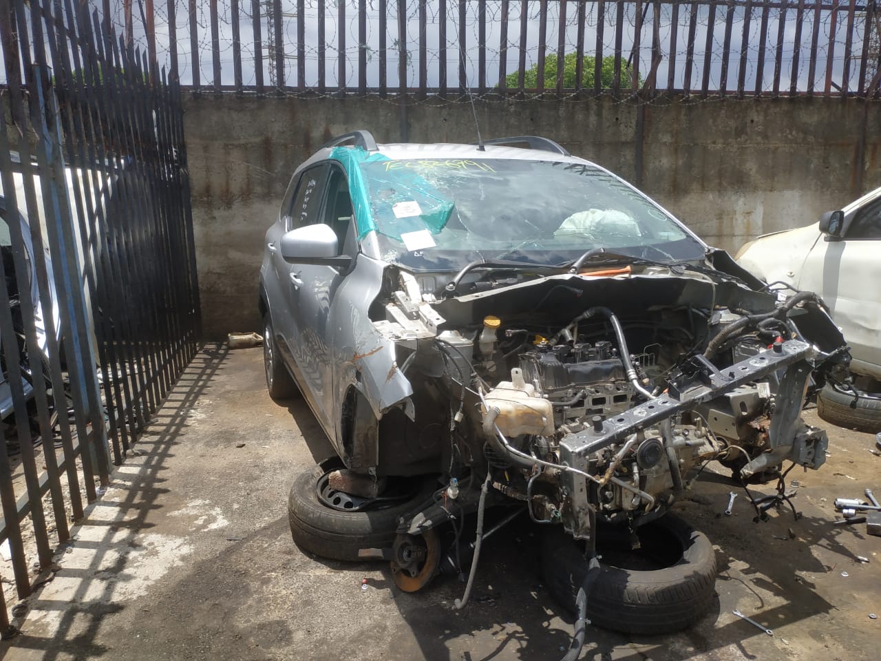 2021 Renault Triber Manual transmission Stripping for spares - Private Seller