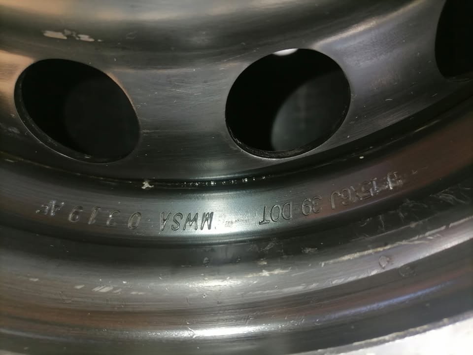 Toyota Corolla 15" steel rims - Private Seller