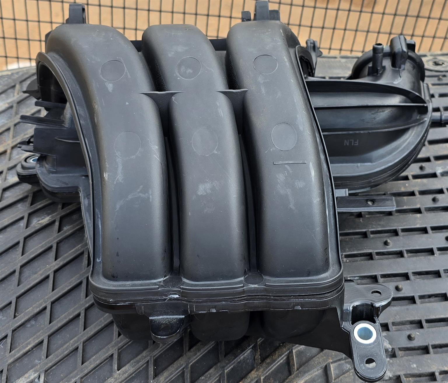 New stock arrivals intake manifold vw up 1.0 chy - Private Seller