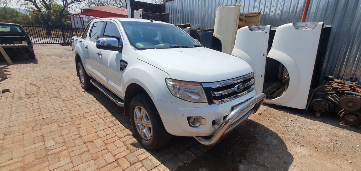Ford Ranger double cab 3.2 diesel stripping for spares - Private Seller