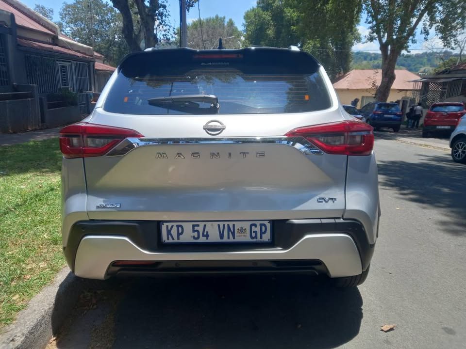 2022 Nissan Magnite CVT 1.0 T Petrol, Automatic, Silver Color, Mileage 36000kms