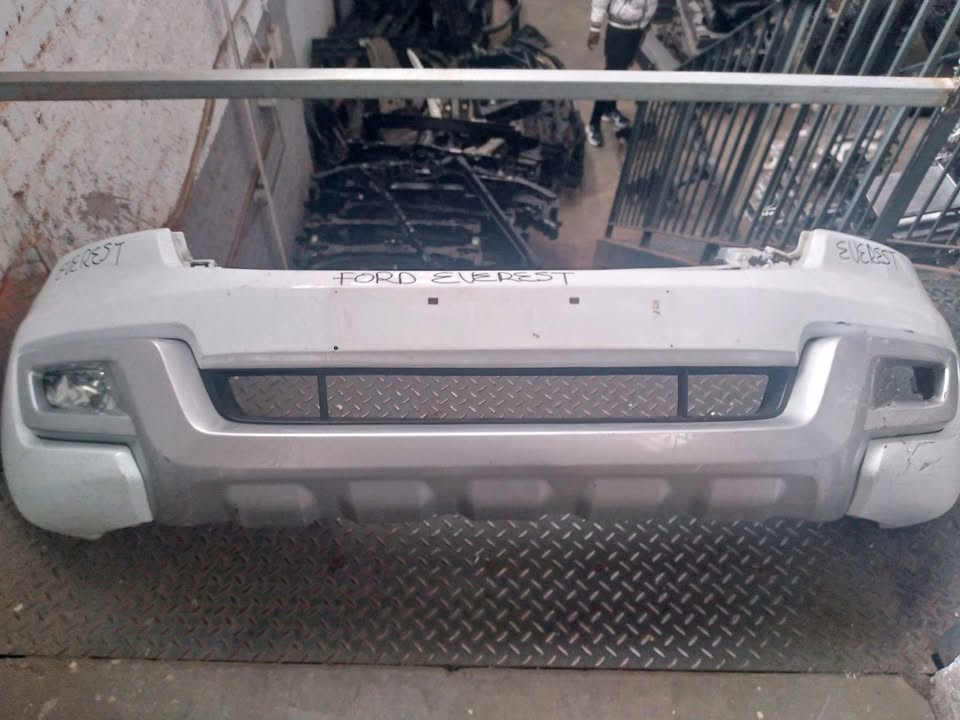 FORD EVEREST BUMPER FOR SALE - Private Seller FORD EVEREST BUMPER FOR SALE - Private Seller