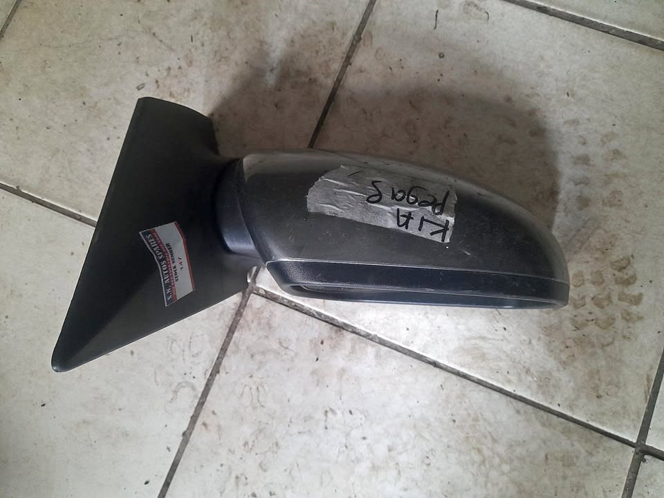 KIA PEGAS RIGHT SIDE MIRROR AVAILABLE - Private Seller KIA PEGAS RIGHT SIDE MIRROR AVAILABLE - Private Seller