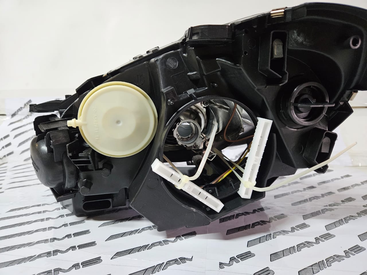 NEW MERCEDES W169 NON-XENON HEADLIGHTS - Private Seller