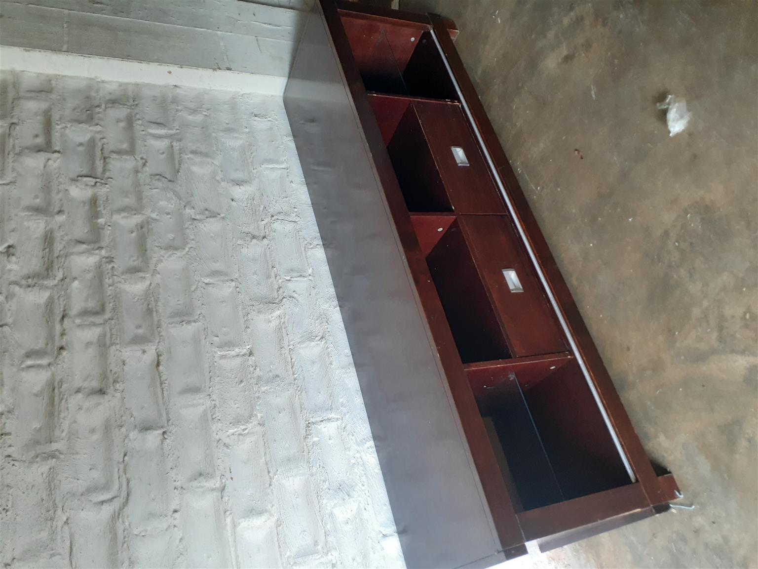 Hirsch TV Cabinet