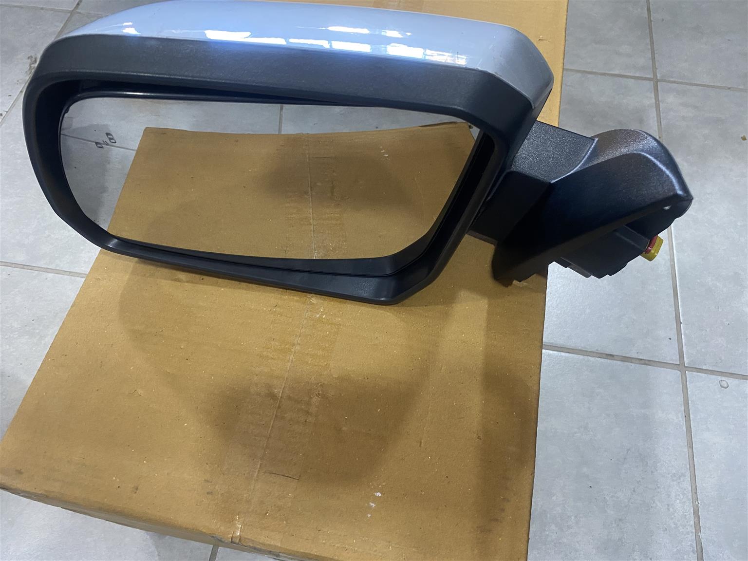 2025 FORD RANGER T9 RAPTOR LEFT SIDE MIRROR WITH CAMERA/BLIND SPOT FOR SALE - Private Seller 2025 FORD RANGER T9 RAPTOR LEFT SIDE MIRROR WITH CAMERA/BLIND SPOT FOR SALE - Private Seller