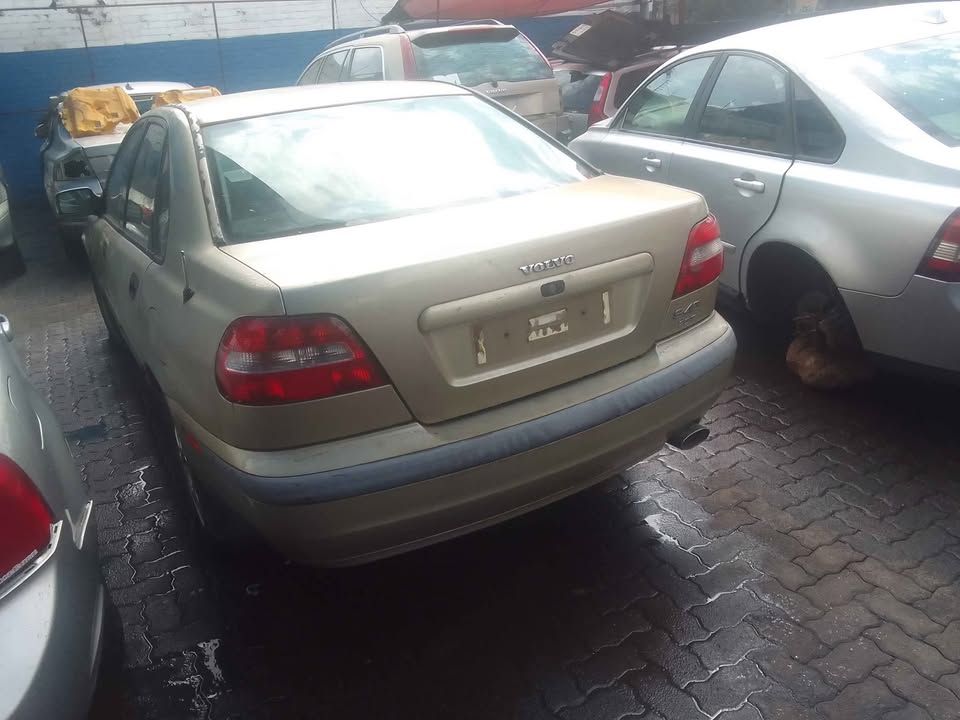 Volvo S40 2.0T Stripping for Spares. Engine and all Front Parts Still available - Private Seller