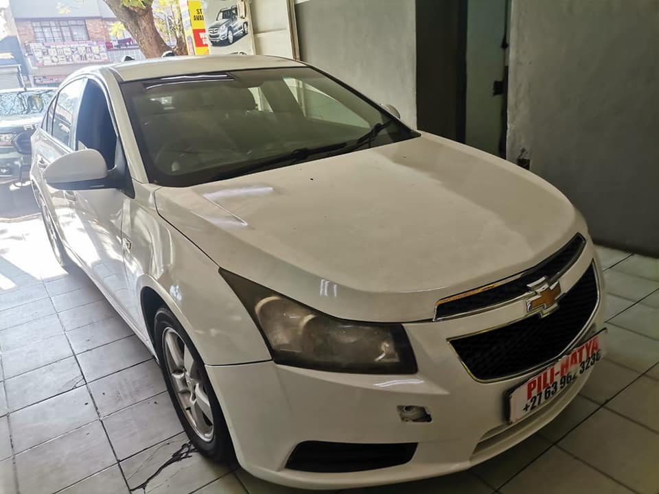 2011 CHEVROLET CRUZE 1.6 SEDAN MANUAL