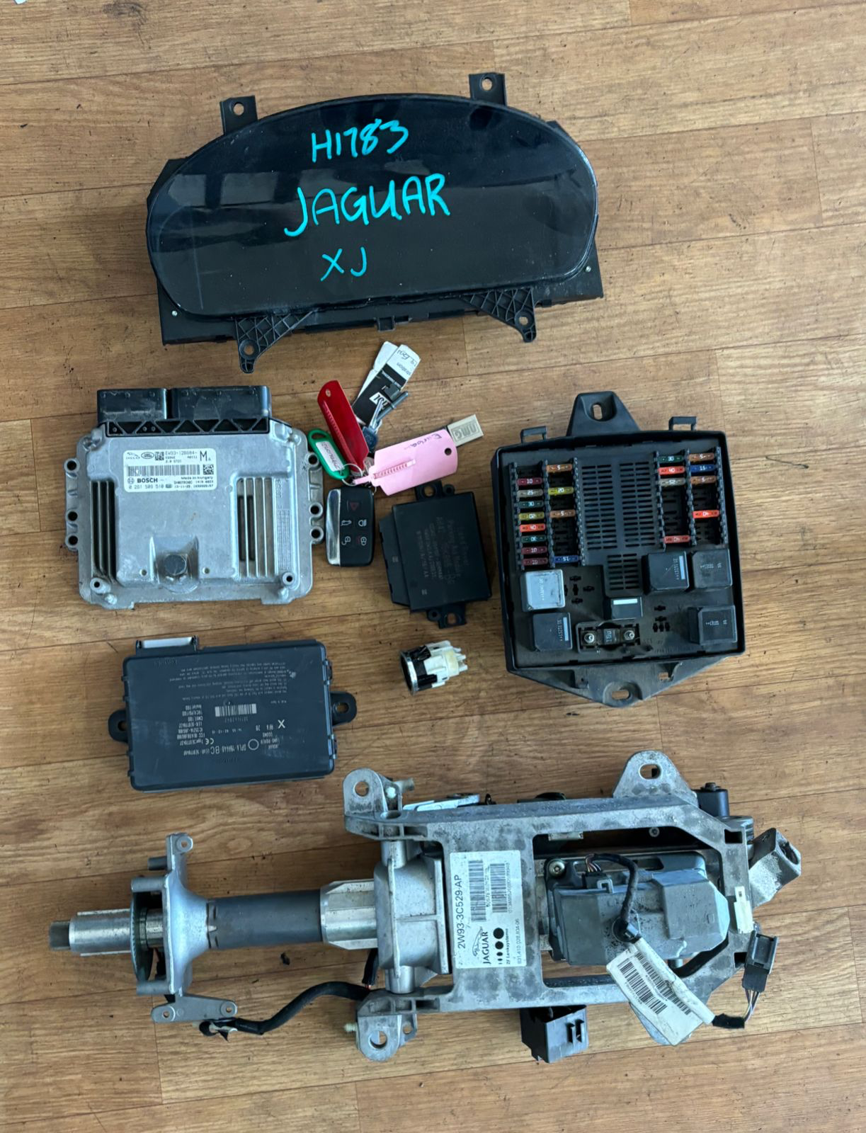 Jaguar XJ 2lt T 2016 ECU SET - Private Seller Jaguar XJ 2lt T 2016 ECU SET - Private Seller