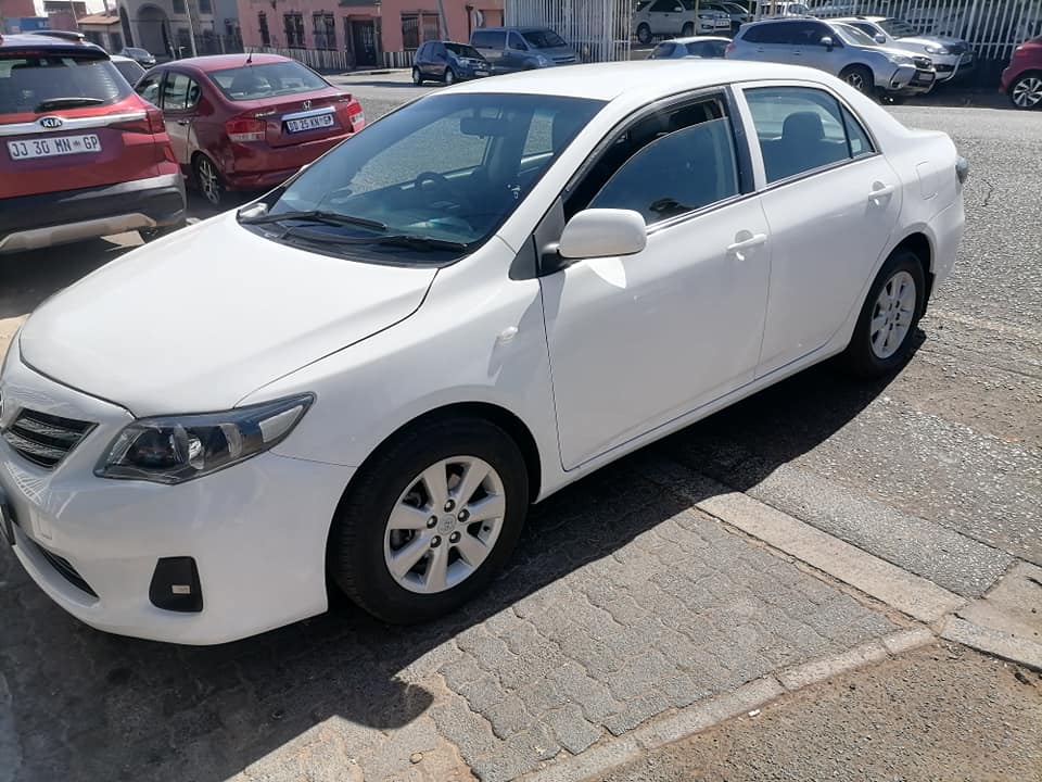 2018 Toyota Corolla 1.6 Quest Sedan with a Nice interior seat and Spare key