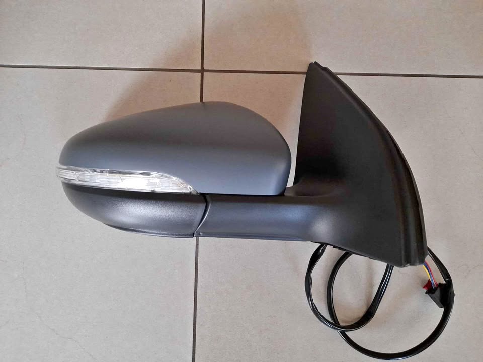 VW GOLF 6 BRAND NEW DOOR MIRROR ELECTIC FORSALE