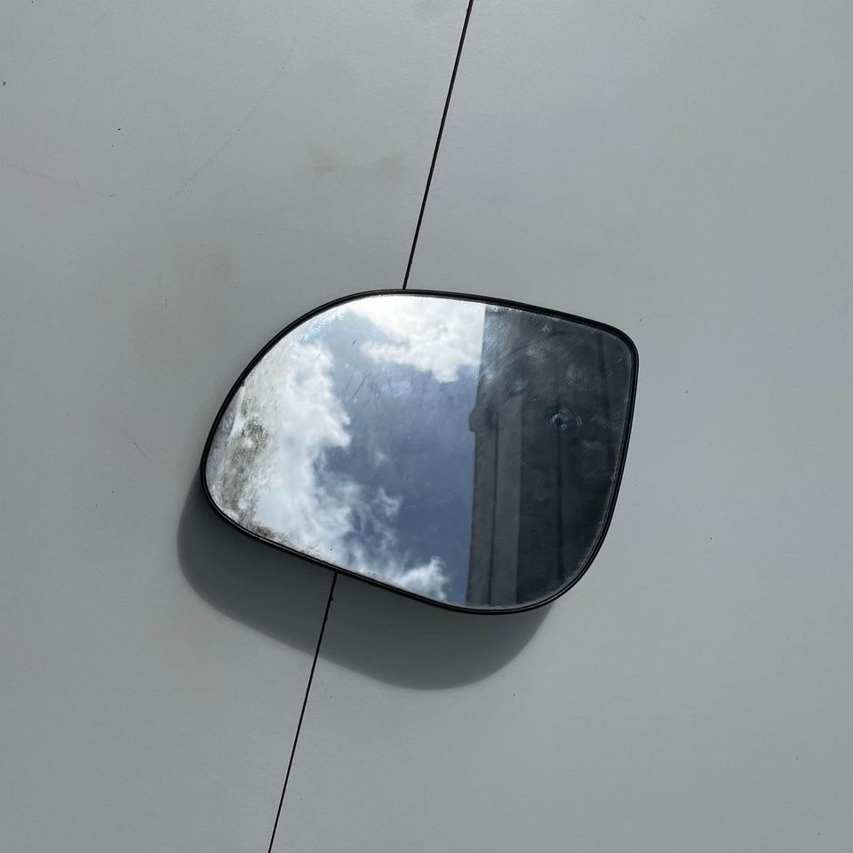 Kia Picanto Side Mirror Glass - Private Seller