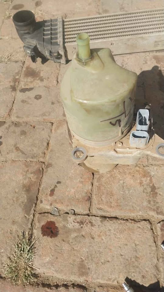 VOLVO S40 T5 2005 STEERING PUMP FOR SALE (DELIVERY AVAILABLE NATION WIDE) - Private Seller VOLVO S40 T5 2005 STEERING PUMP FOR SALE (DELIVERY AVAILABLE NATION WIDE) - Private Seller