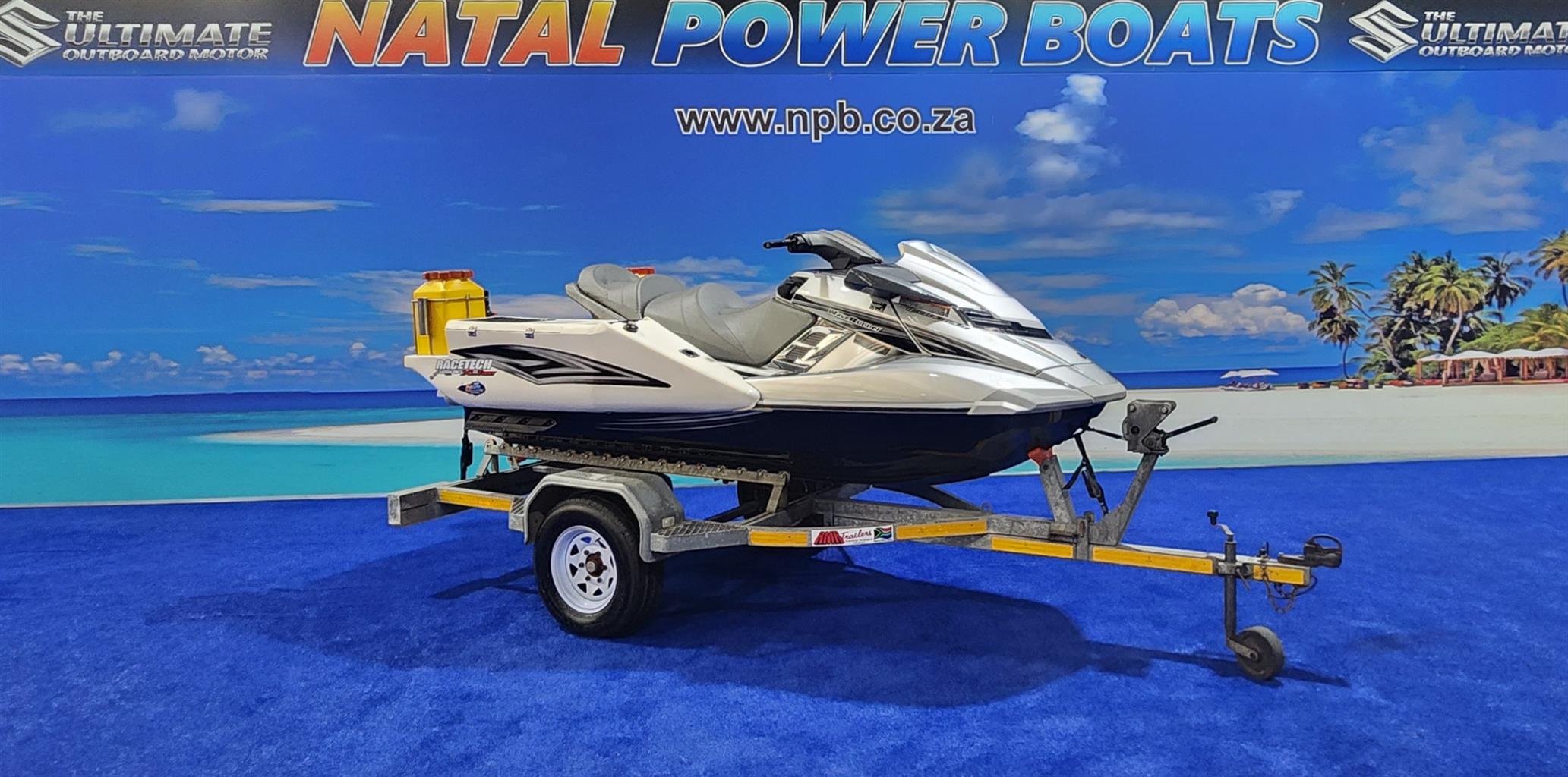 YAMAHA FX 1800 IMMACULATE HO ON TRAILER 2013 MODEL 104 HOUR
