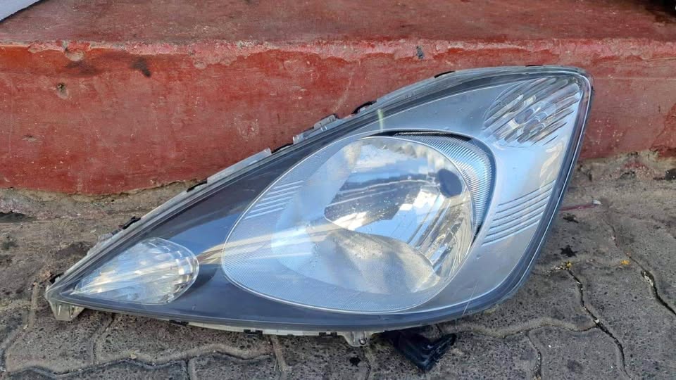 Honda Jazz headlight left side clean one for sale - Private Seller Honda Jazz headlight left side clean one for sale - Private Seller