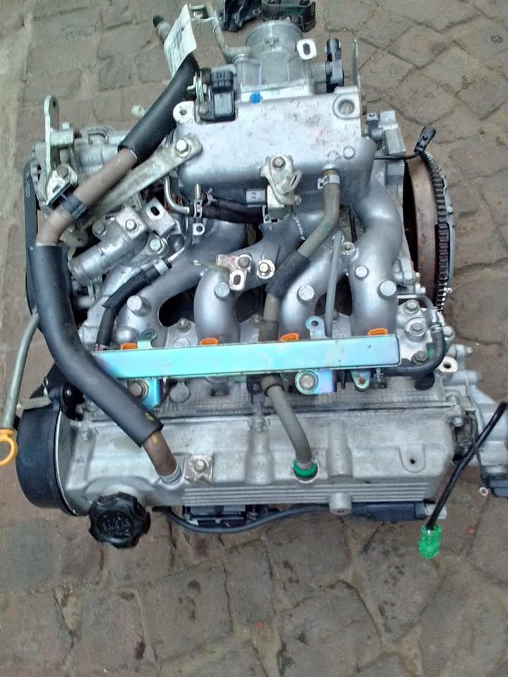 Used 2017 Suzuki super carry eng code G12BN complete engine still