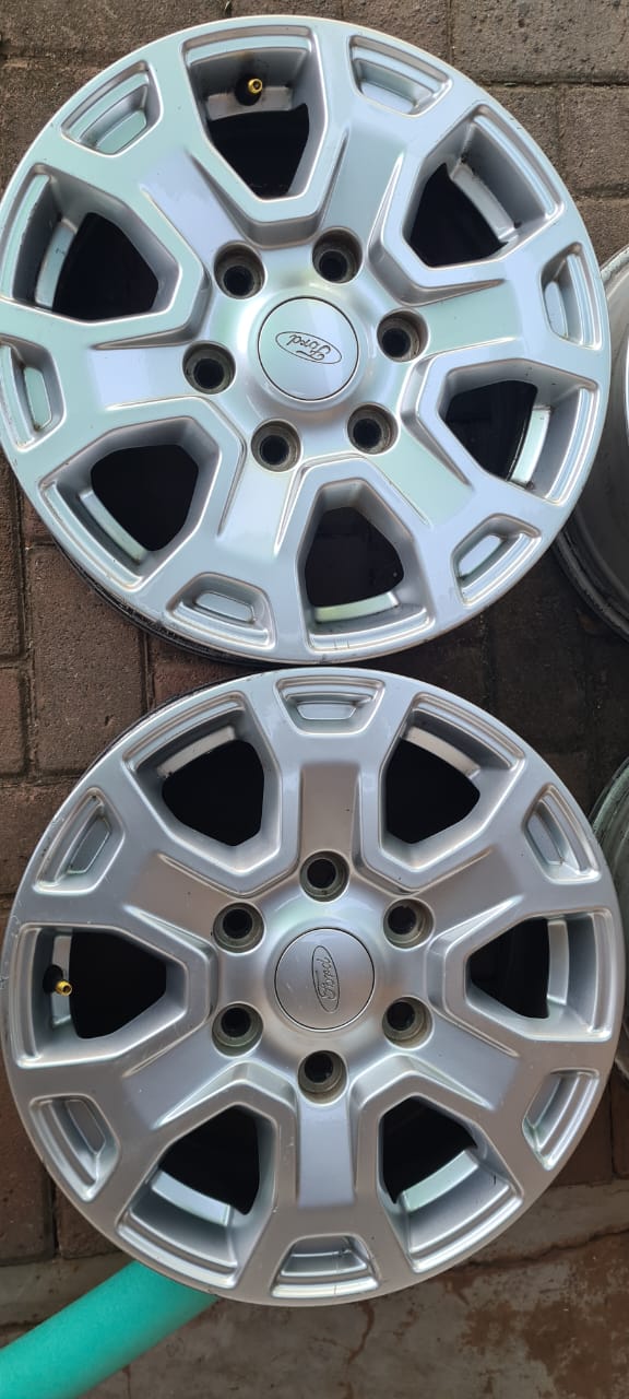4x Ford Ranger 2019 16" mags + wheelnuts - Private Seller 4x Ford Ranger 2019 16" mags + wheelnuts - Private Seller