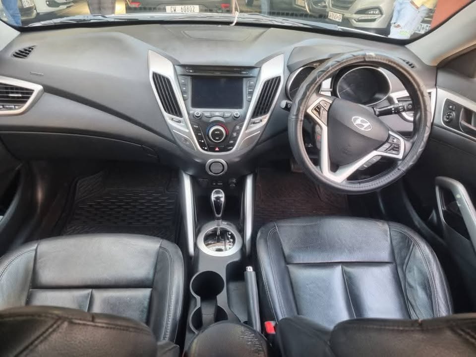 2013 Hyundai veloster 1.6Automatic  Mechanically Perfect with Reverse Camera