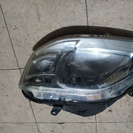 Nissan np200 headlight - Private Seller Nissan np200 headlight - Private Seller