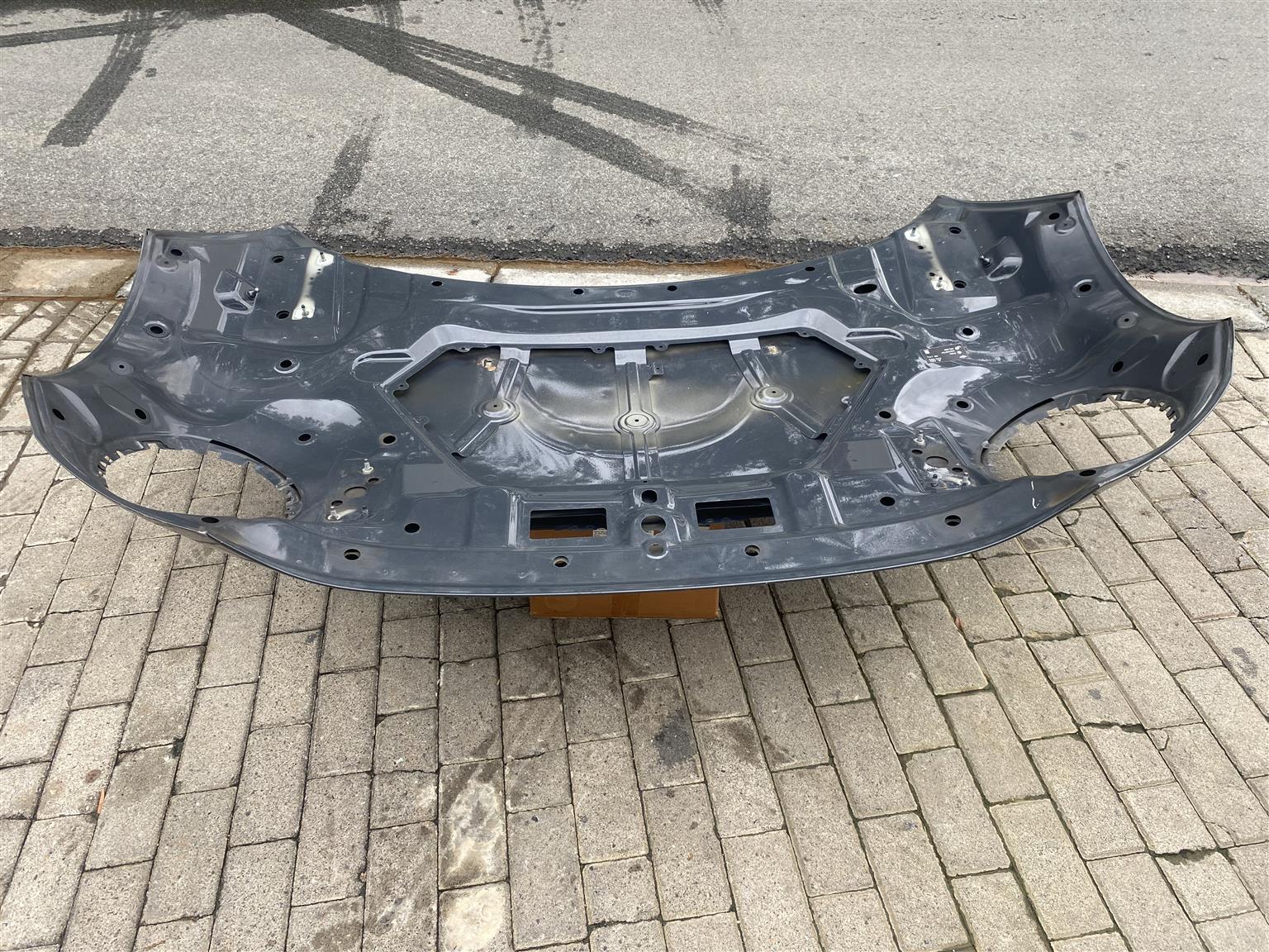 2017 MINI CLUBMAN COOPER BONNET FOR SALE. IN EXCELLENT CONDITION - Private Seller