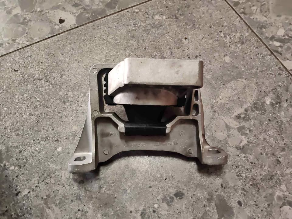 Ford Focus Engine Mounting New 2012-2018 - Private Seller Ford Focus Engine Mounting New 2012-2018 - Private Seller