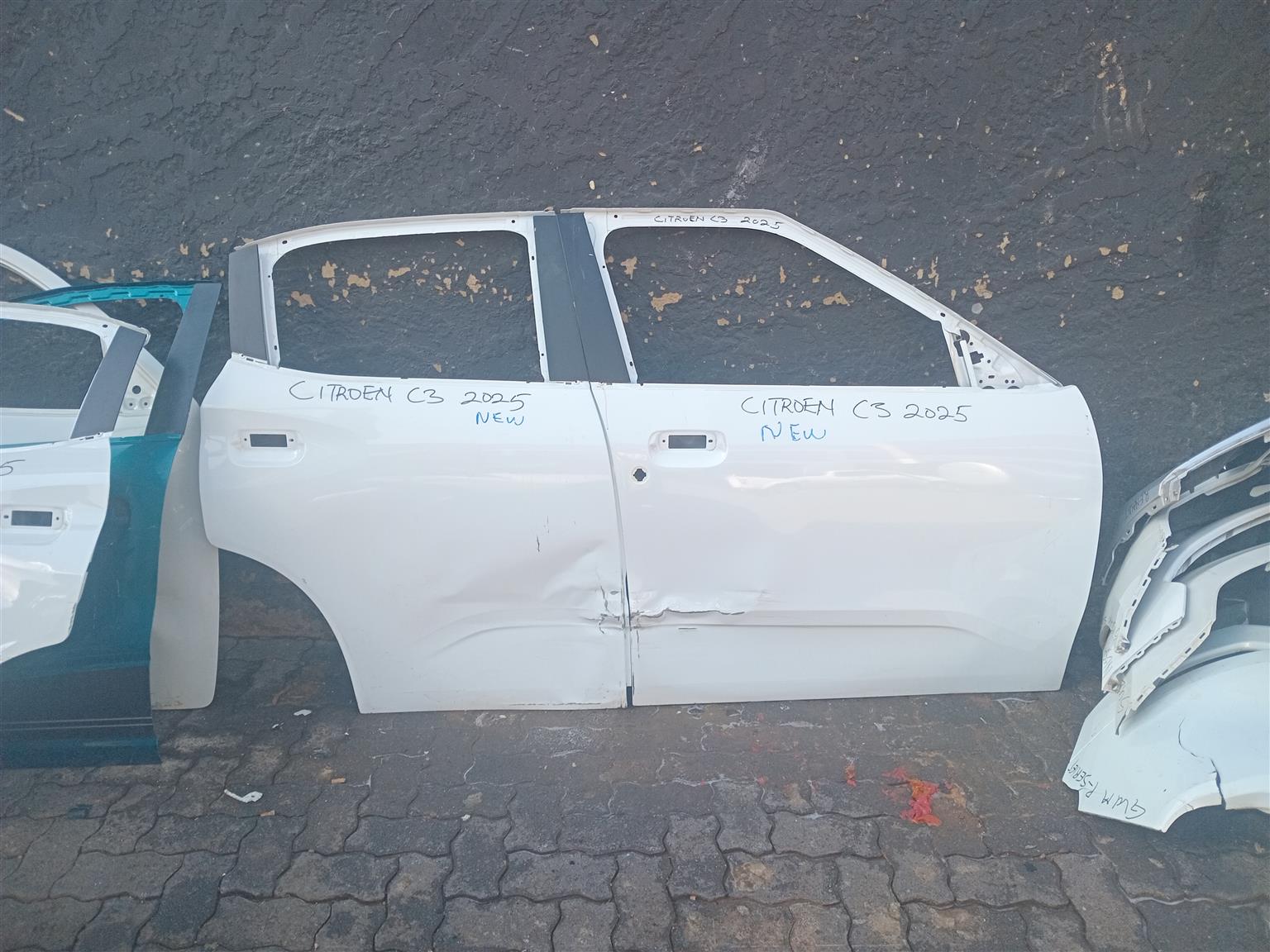 Citron Doors C3 2025 right - Private Seller