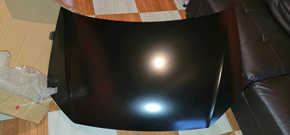 Polo Vivo Bonnet, Brand New only