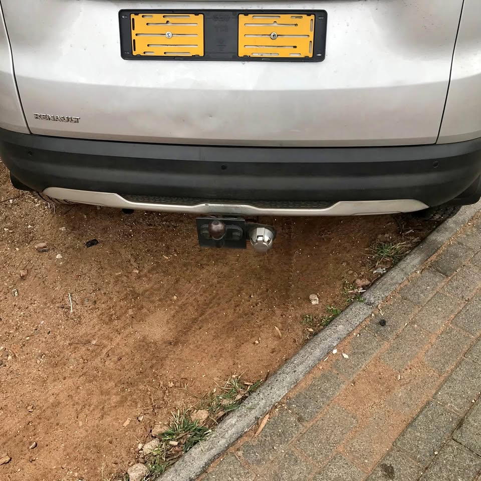 RENAULT TRIBER 2022 RARE BUMPER FOR SALE - Private Seller RENAULT TRIBER 2022 RARE BUMPER FOR SALE - Private Seller