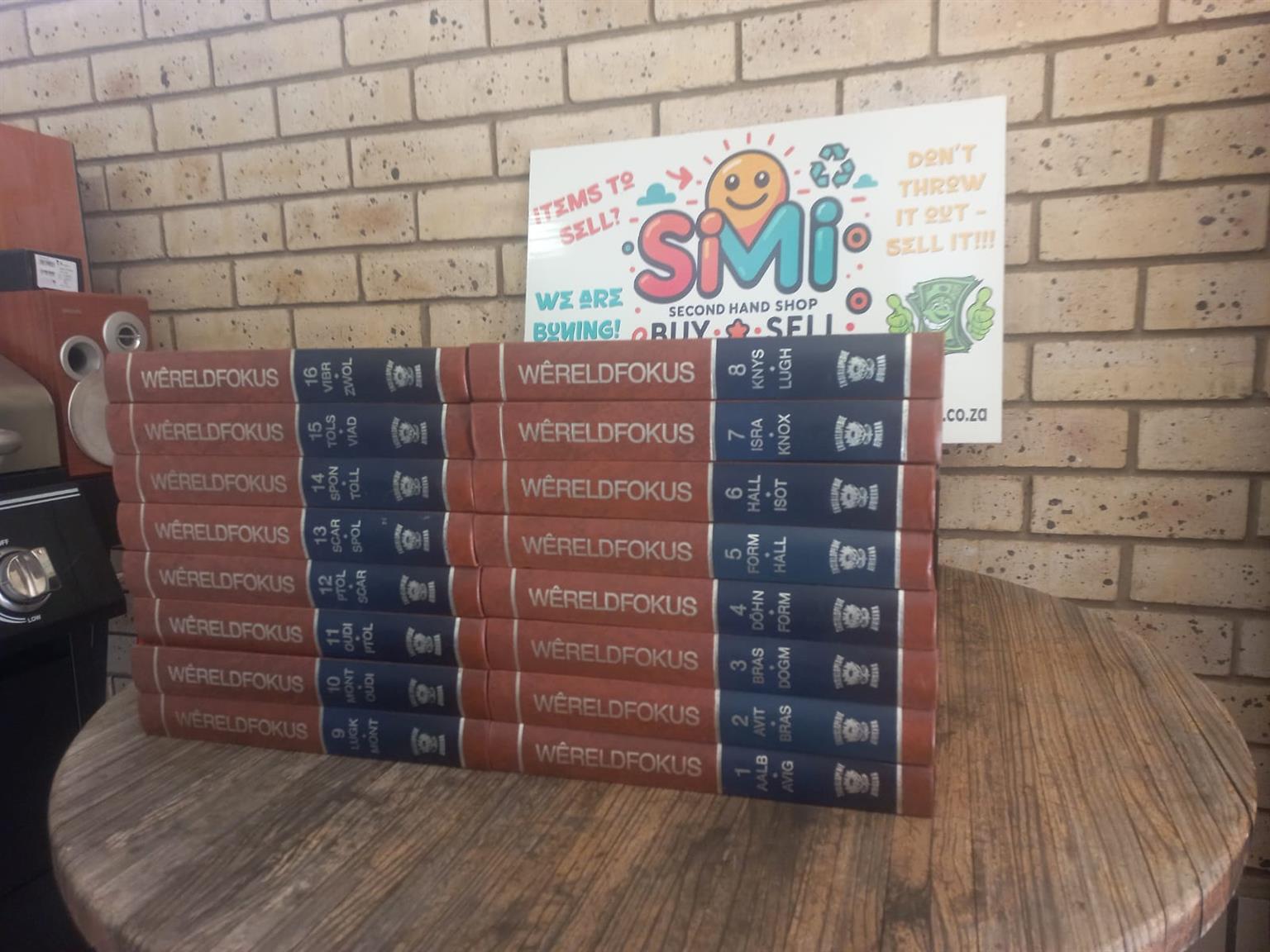 Wêreldfokus Afrikaanse Ensiklopedie Stel – 16 Volumes!