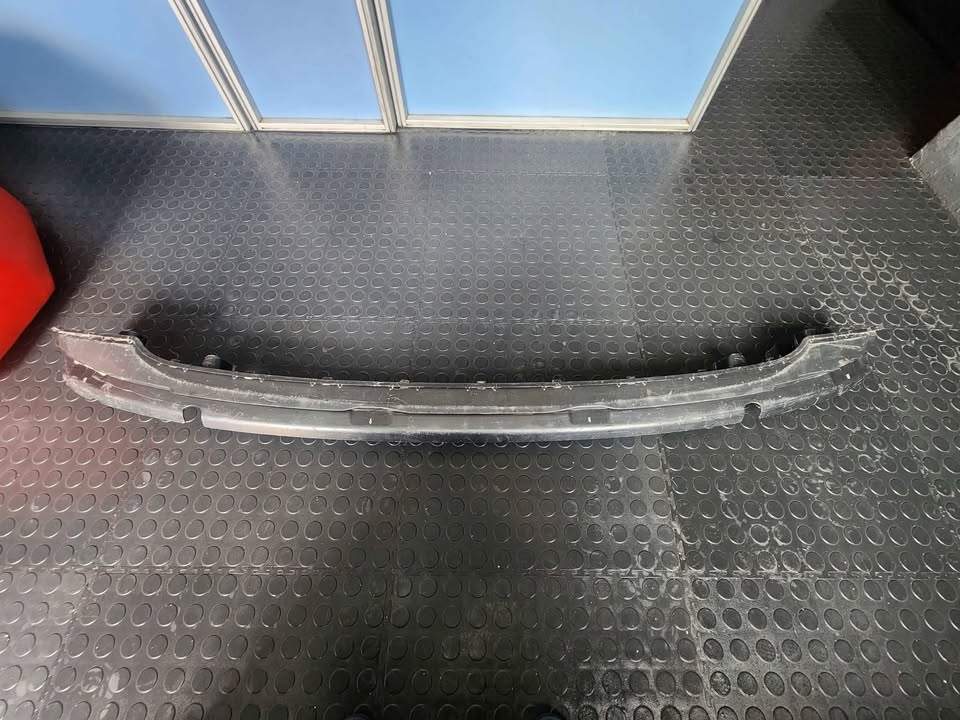 AUDI Q7 REAR BUMPER SUPPORT - INNER - Private Seller