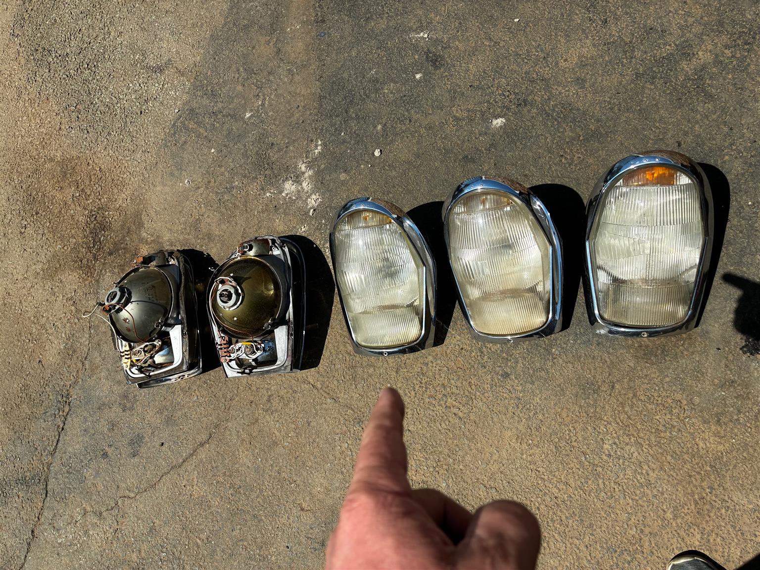Mercedes W108 W109 W111 W112 Head lights. - Private Seller